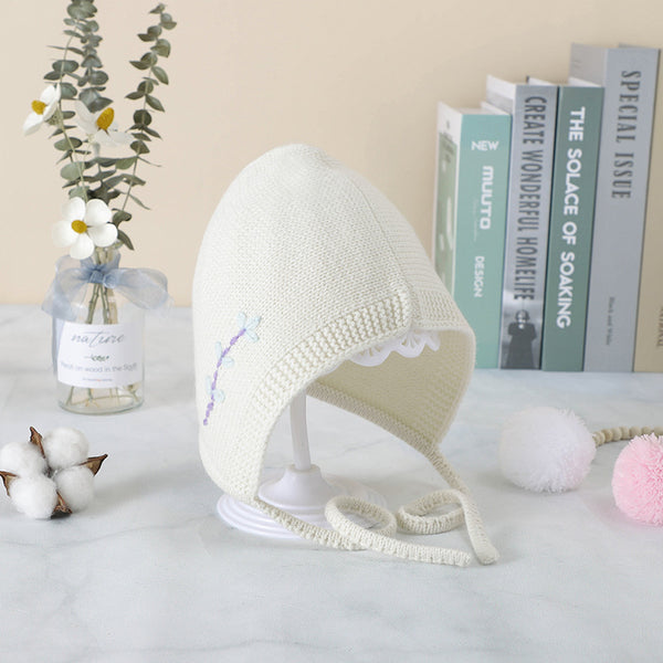 Gorro Tejido con Orejeras Bordadas a Mano - Protección Antiviento