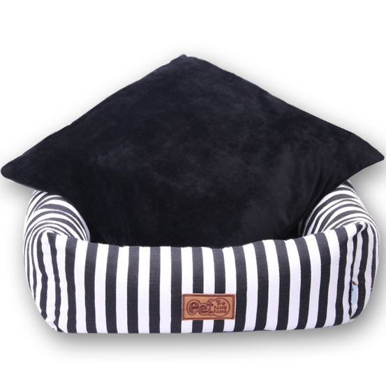 Cama Acogedora para Perros con Diseño de Casa - Image 4