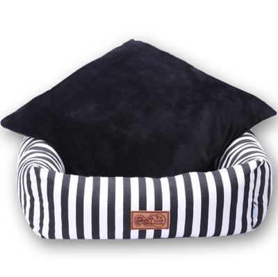 Cama Acogedora para Perros con Diseño de Casa - Image 4
