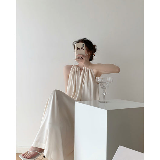 Vestido Halter con Textura Fruncida y Cierre Anudado - Image 7