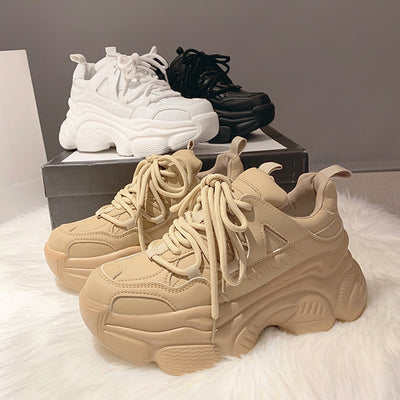 Zapatillas Plataforma Blancas con Tacón Alto - Sneakers Elegantes - Image 5