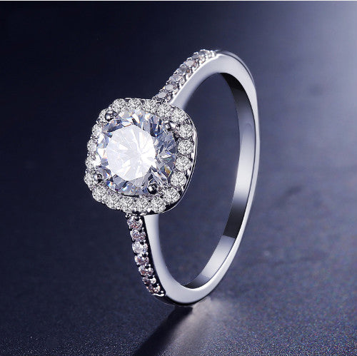 Anillo de Plata para Bodas y Compromisos con Circonia Cúbica Luxury - Image 3