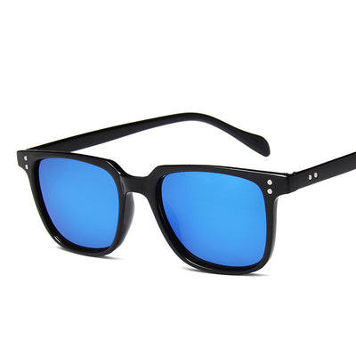 Classic retro midin sunglasses with a black and white striped frame and dark square lenses. - Image 15