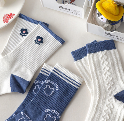 Calcetines Medianos Estilo Coreano con Osito Adorable - Image 13