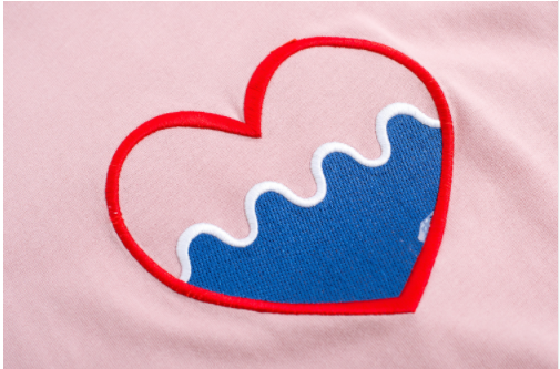 Playera Cuello Redondo Manga Corta Bicolor con Detalles en Contraste - Image 8