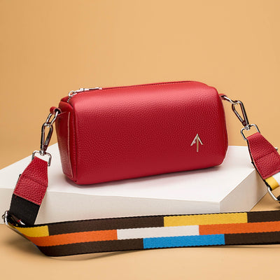 Bolso Mensajero de Cuero con Detalles en Contraste - Diseño Minimalista - Image 11
