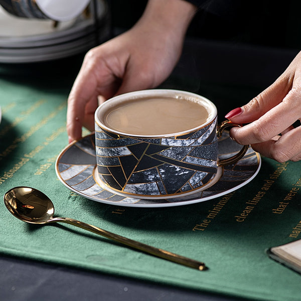 Taza de Café con Plato a Cuadros Diamante