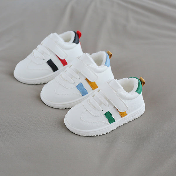 Zapatos Blancos para Bebé con Velcro - Comodidad y Estilo