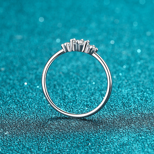 Anillo de Moissanita con Platino y Plata Esterlina - Seis Puntas Brillantes - Image 4