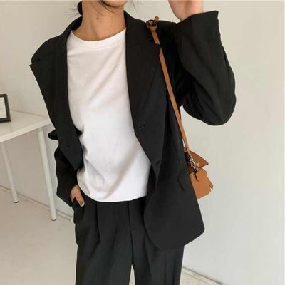 Traje Otoñal con Pantalón Palazzo Drapeado - Image 7
