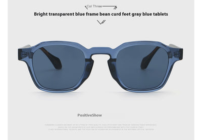 Classic fashion sunglasses with a black and tortoiseshell quadrilateral frame and dark green lenses, angled view. - Image 20