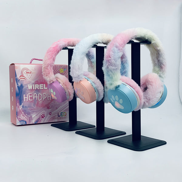 Peluche Cálido Muñeca Yema de Huevo con Audífonos Cartoon