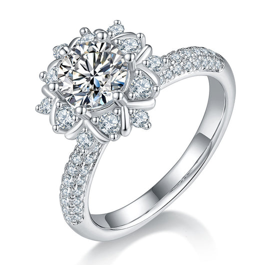 Anillo de Moissanita 1 Quilate en Plata 925 - Diseño Floral para Propuesta - Image 5