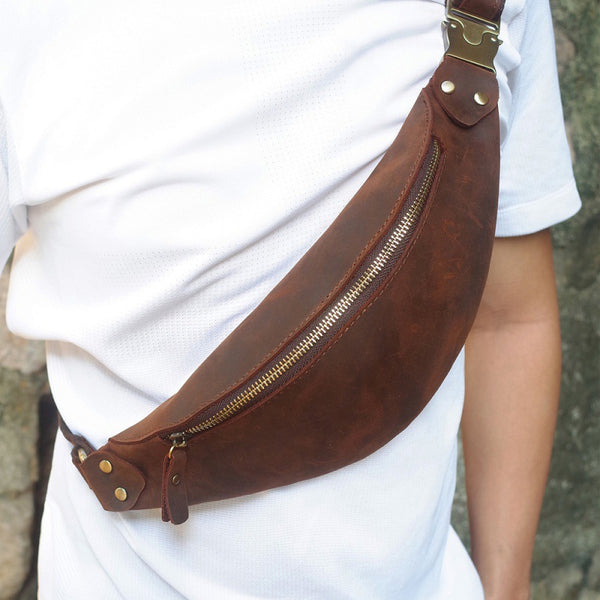 Bolsa de Pecho Vintage de Cuero Genuino con Diseño Asimétrico y Múltiples Compartimentos