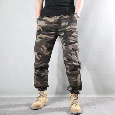 Pantalones Cargo Retro Estilo Japonés con Camuflaje y Corte Tobillero - Image 18