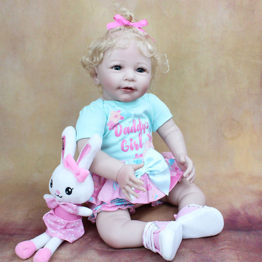 Muñeca Reborn de Tela 55cm - Bebé Realista con Cuerpo Suave - Image 10