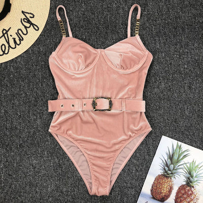 Bikini con Cadena Metálica y Cinturón de Cintura - Image 9