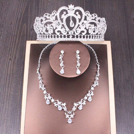 Conjunto de Corona y Collar de Cristales para Novia - Accesorios Nupciales Elegantes - Image 8