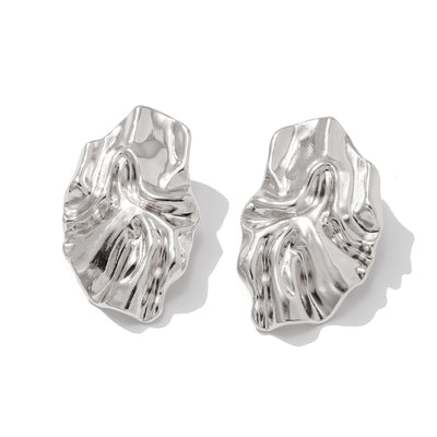 Aretes de Flor Plisada en Metal Líquido - Image 30
