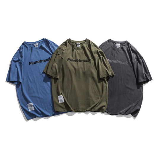 Camiseta Hombre Estilo Retro Japonés con Hombros Caídos y Estampado de Letras