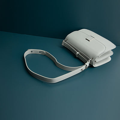 Bolso Messenger de Cuero Genuino para Mujer - Diseño Exclusivo - Image 12