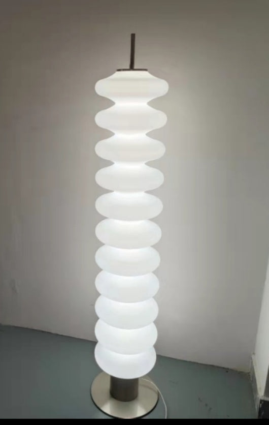 Lámpara de Pie para Sala Minimalista - Diseño Moderno y Funcional - Image 11