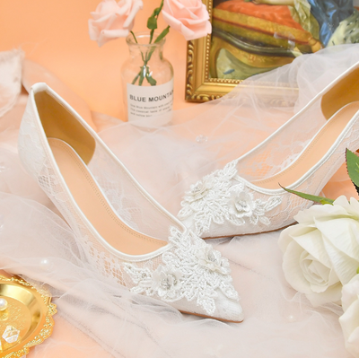 Zapatos de Novia con Encaje Blanco Floral - Image 10