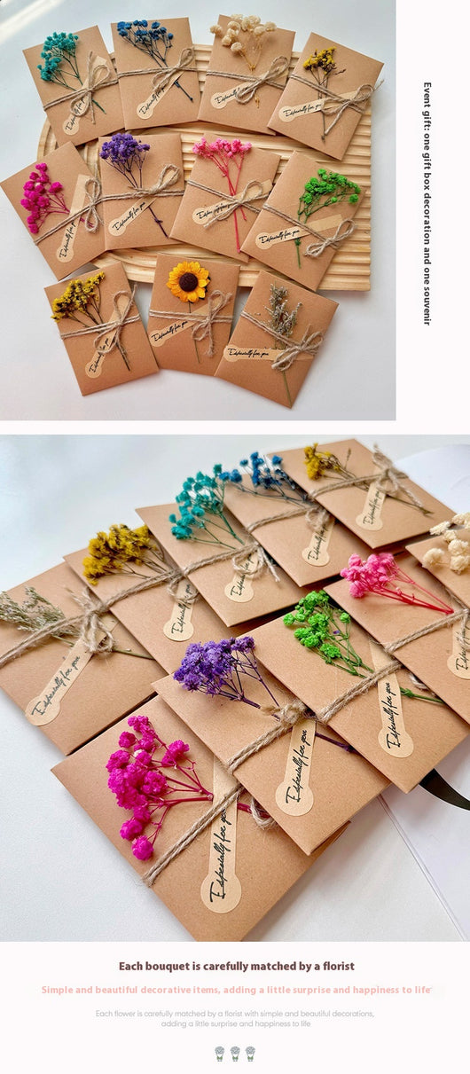 Tarjeta de Agradecimiento con Flores Secas y Cielo Estrellado - Image 26