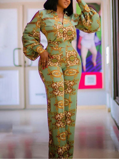 Jumpsuit Verde con Estampado Digital, Hombros Descubiertos y Mangas Farol - Image 9