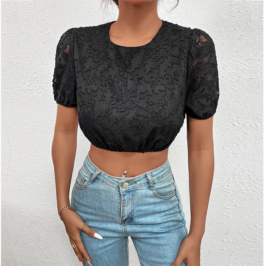 Blusa Cropped Retro Francesa con Cuello Redondo y Detalles Calados - Image 2