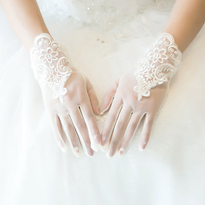 Guantes de Novia con Protección Solar y Encaje Calado - Image 11