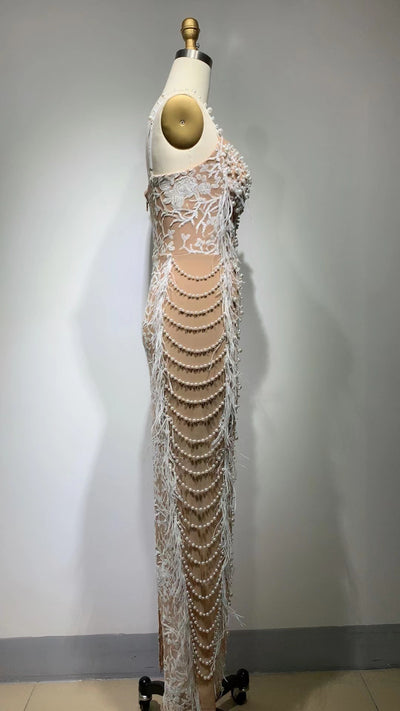Vestido de Noche Elegante con Plumas y Pedrería Ajustado para Eventos - Image 7