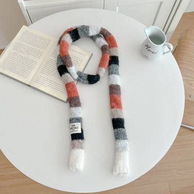 Bufanda Larga Retro Arcoíris Tejida con Diseño Elegante y Corte Slim - Image 7