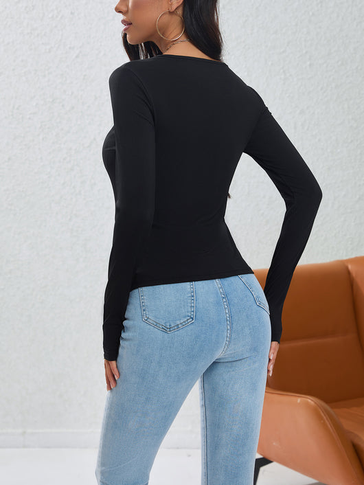 Blusa con Botones Asimétricos de Diseño Sofisticado - Image 11