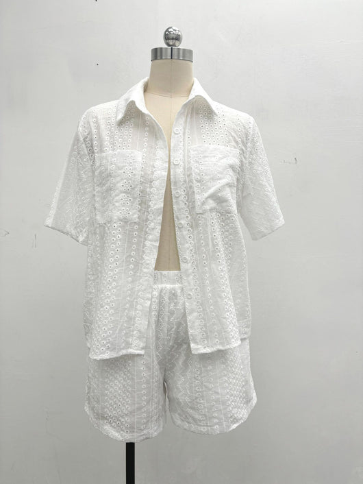 Blusa Corta con Cuello de Solapa y Detalles Calados para Mujer - Image 19