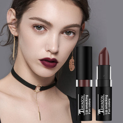 Labial Oscuro Nude Blanco Vampiro - Maquillaje Halloween Retro Creativo - Image 17