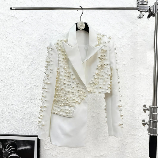 Conjunto Elegante de Blazer y Falda con Detalles Beige Bordados - Image 3