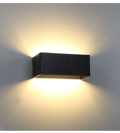 Lámpara de Pared Minimalista para Dormitorio en Aleación - Image 24
