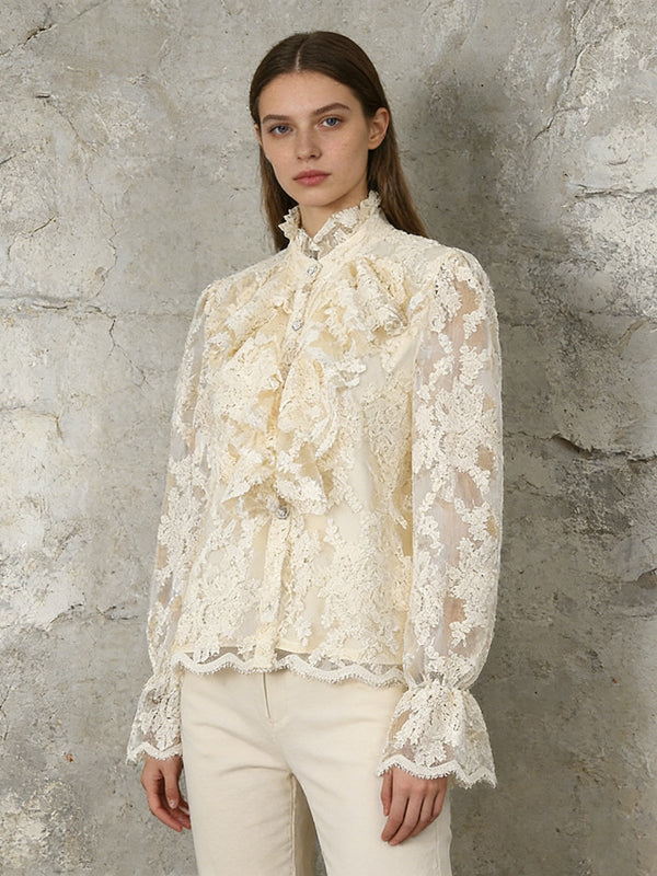 Blusa Retro con Encaje Floral 3D y Mangas Largas