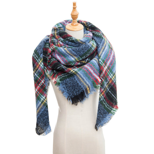 Chal Triangular Escocés para Otoño e Invierno - Amplio y Versátil - Image 19