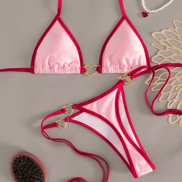 Bikini Triangular con Tirantes Ajustables y Diseño de Amarre