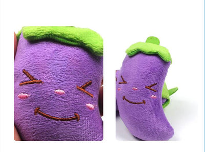 Juguete Peluche Simulado de Berenjena para Mascotas - Image 11