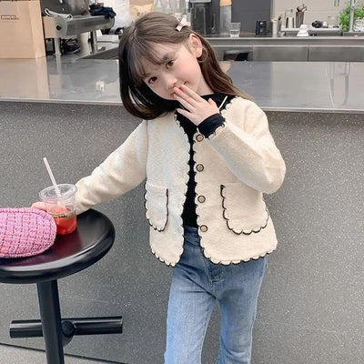 Abrigo para Niña Estilo Western Chanel - Image 4