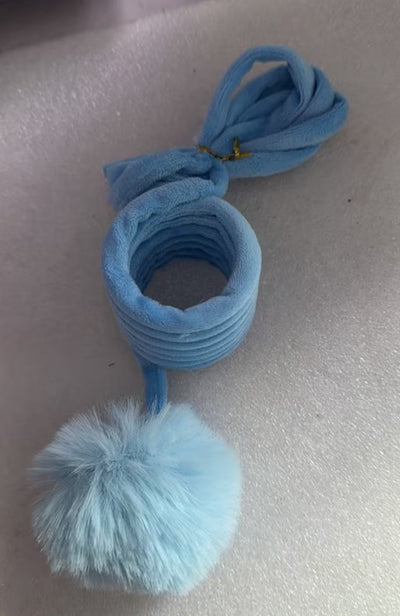 Juguete Interactivo para Gatos con Ventosa y Bola de Pelo - Image 10