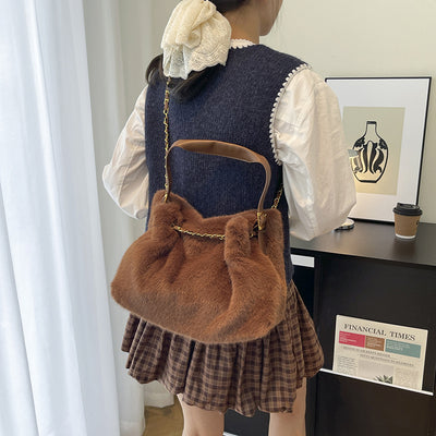 Bolsa de Hombro Grande con Pelaje para Mujer - Bolso Mensajero de Capacidad Amplia - Image 7