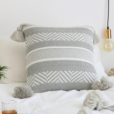 Cojín Bohemio Acolchado con Bordado Étnico Retro