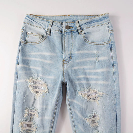 Jeans Ajustados para Hombre con Parches Diamante Claro y Detalles Perforados - Image 29