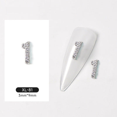 Decoraciones de Uñas de Diamante Brillante en Aleación Plateada - Image 2
