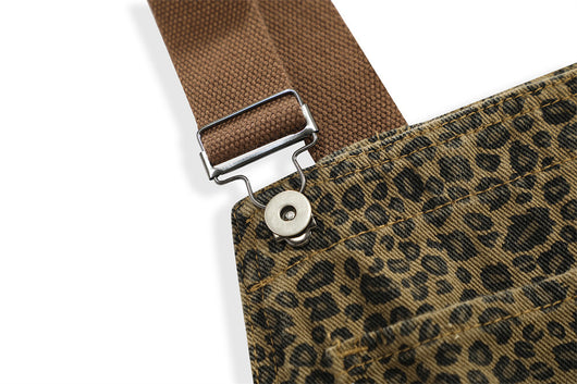 Pantalones Denim con Tirantes Estampado Leopardo Hombre Moda Urbana - Image 9