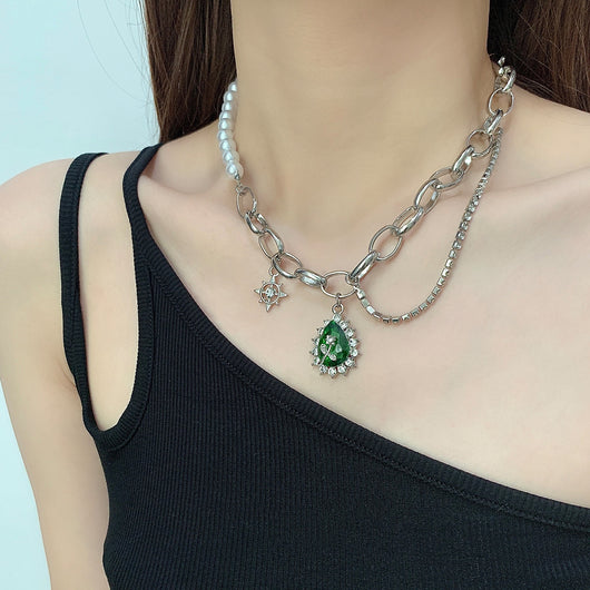 Collar Colgante de Piedra Verde Esmeralda y Diamantes con Costura - Image 9